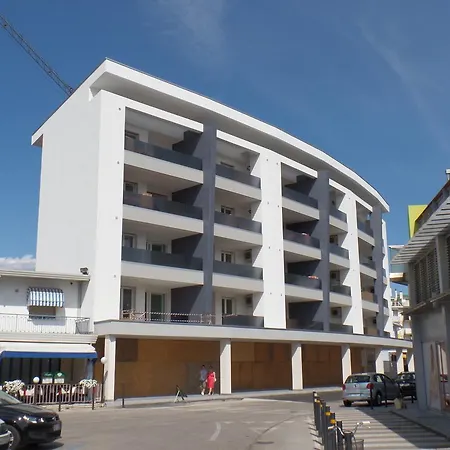 Giardino Apartman *