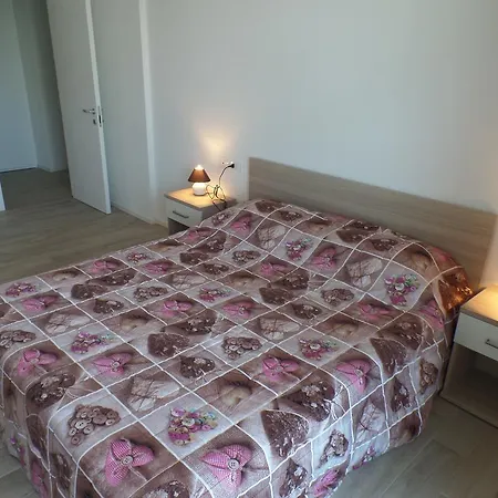 Giardino Διαμέρισμα *